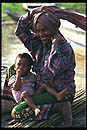 portrait de femme du tonlé sap au cambodge