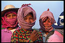 portraits des femmes du tonlé sap et des rizièresau cambodge