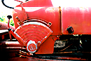collection de tracteurs rouillés dans le Médoc