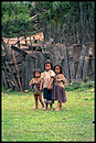 enfants de Nougcha au Laos