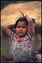 enfant de l'ethnie Soy au Laos