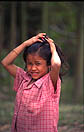 enfant de l'ethnie Soy au Laos