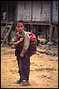 enfant de l'ethnie Soy au Laos