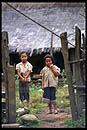 enfants de Nougcha au Laos