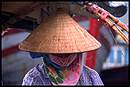 chapeau conique au vietnam par Laurence Lemaire
