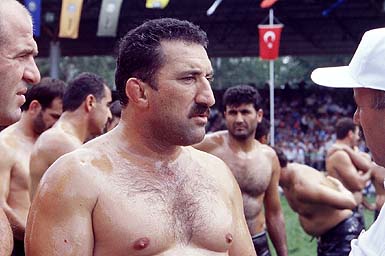 Champion 9 fois de lutte à l'huile, Ahmet Tasçi
